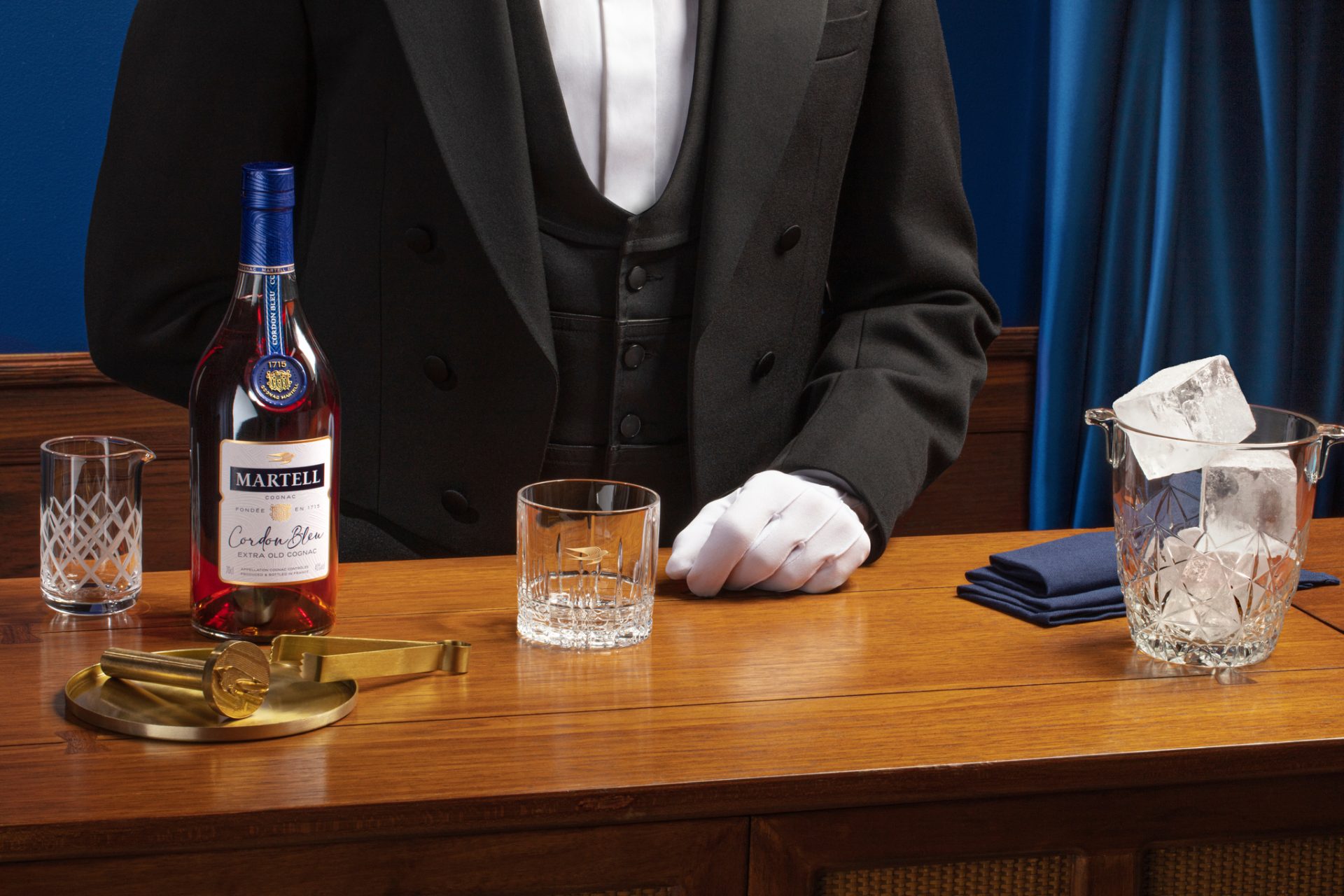 Visual Martell Cordon bleu on a bar with glass