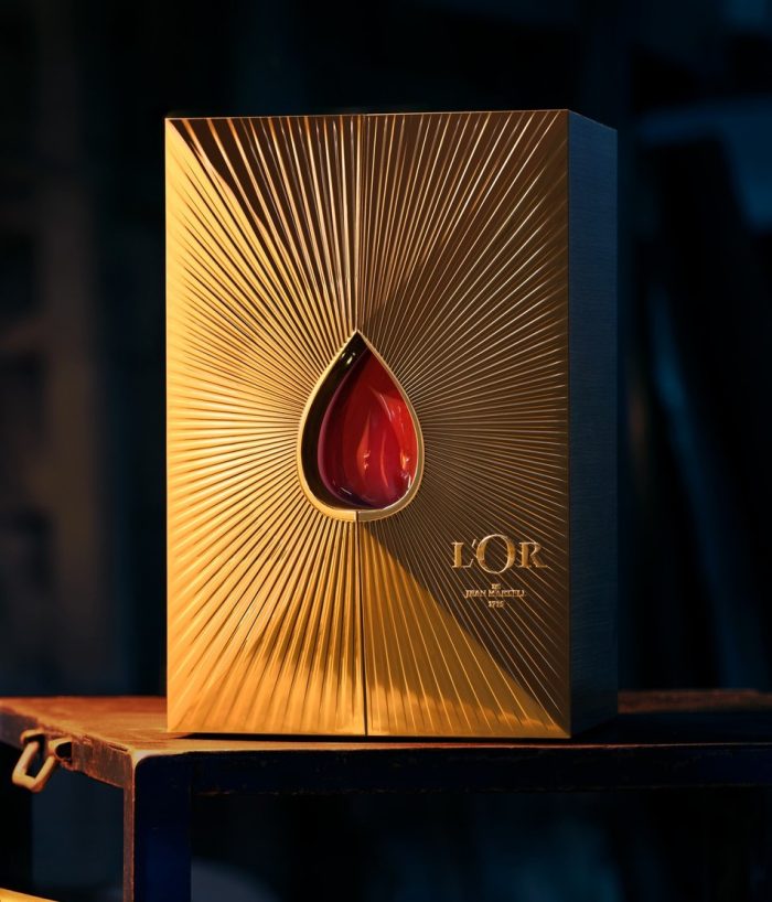 Visual of L'OR de Jean Martell - Réserve du Château Chanteloup with baccarat packaging
